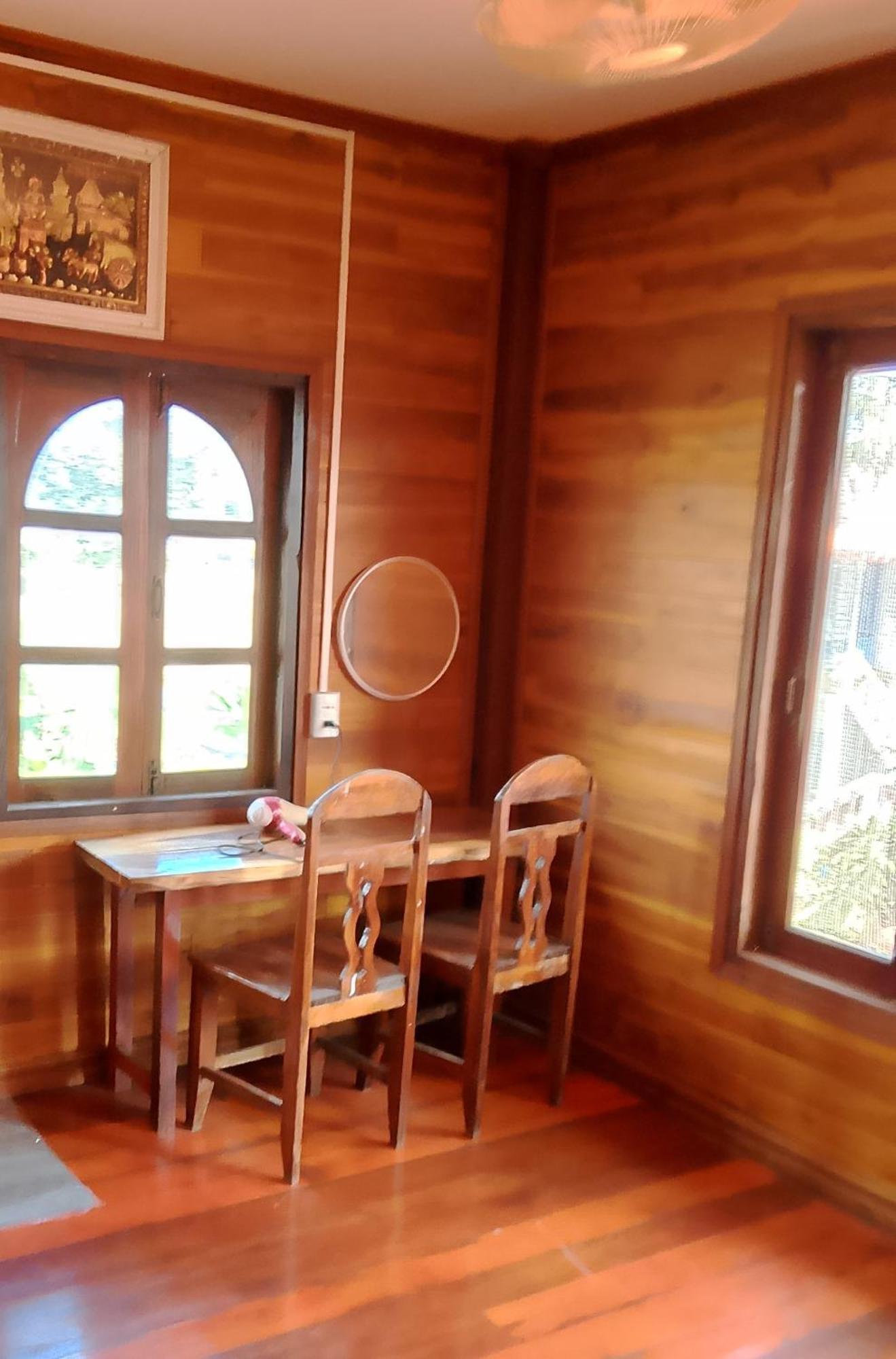 Tibet Restaurant And Hostel Nakasong ภายนอก รูปภาพ